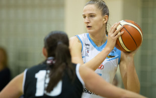 D. Šarauskaitė ir U. Čižauskaitė – naudingiausios sausio mėnesio krepšininkės