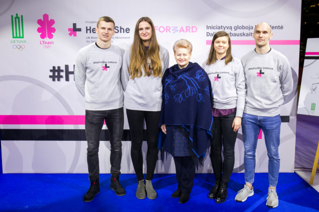 Vilniaus „Ryto“ krepšininkai Daugilė Šarauskaitė ir Dovis Bičkauskis bei Vilniaus „Kibirkšties-MRU“ žaidėjos Daugilė Šarauskaitė ir Justina Kraujūnaitė Vilniaus „Ryto“ krepšininkai Daugilė Šarauskaitė ir Dovis Bičkauskis bei Vilniaus „Kibirkšties-MRU“ žaidėjos Daugilė Šarauskaitė ir Justina Kraujūnaitė