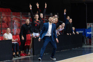 „Adma“ Moterų lygos komentarai: Vilniaus „Kibirkštis“ – LCC tarptautinis universitetas