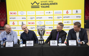 „Jeep“ arenoje surengta „SMART WAY Karalienės taurės“ spaudos konferencija