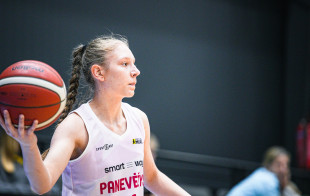 Daugiau nei dvigubai taškų suvertusi TTT ekipa nušlavė panevėžietes