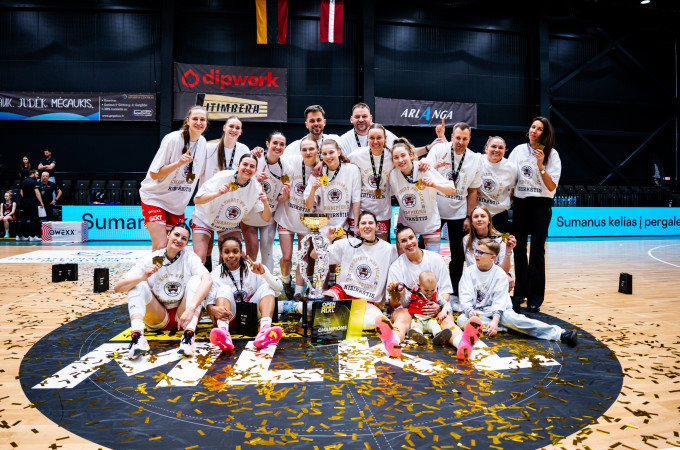 Amerikietės benefisas padėjo vilnietėms apginti „Open Smart Way MLKL“ trofėjų