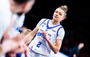 Tritaškius svaidžiusi „Neptūno-Amberton“ ekipa – pirmoji finalo dalyvė